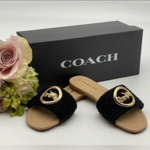 Like brand new And excellent condition COACH slides.